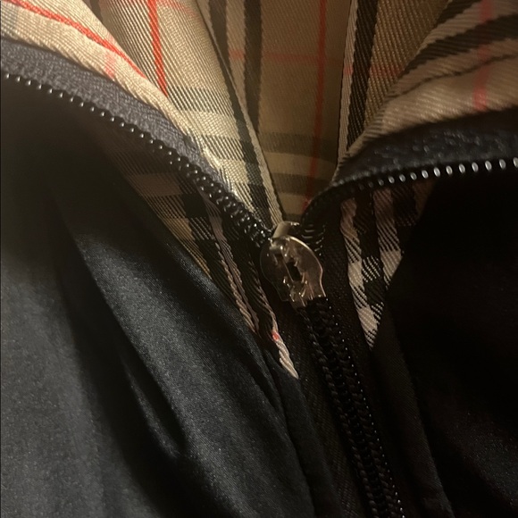 Burberry Tan Plaid Fabric with Black Label - Picture 5 of 5